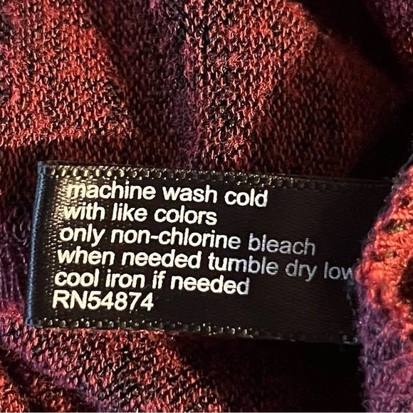 The Limited Women’s Long Sleeve Sweater - Picture 5 of 6